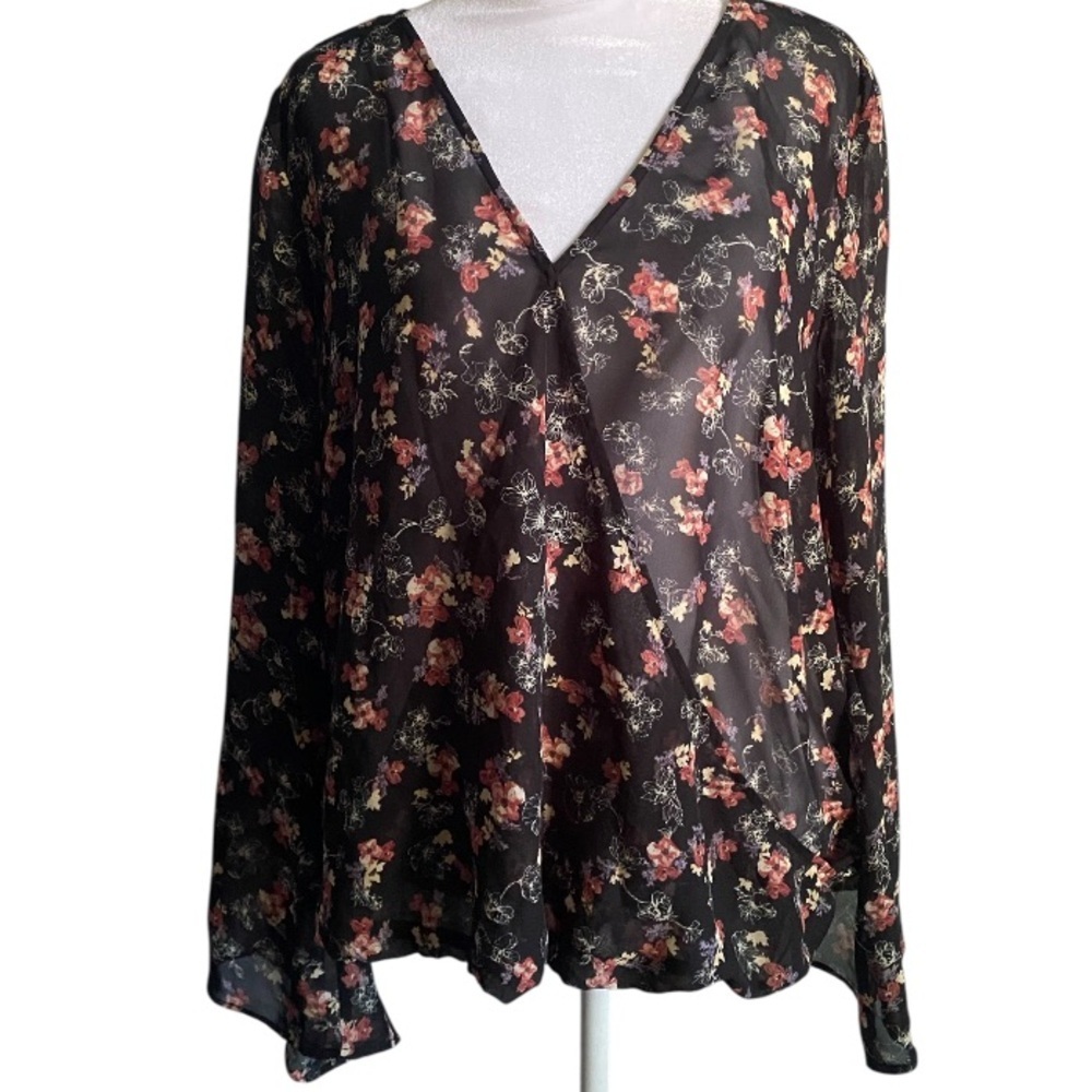 Maurices size L floral top blouse
